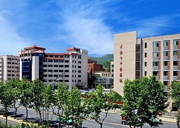 大連市中醫(yī)醫(yī)院口腔科怎么樣？牙齒矯正后的前后對比圖、專家推薦